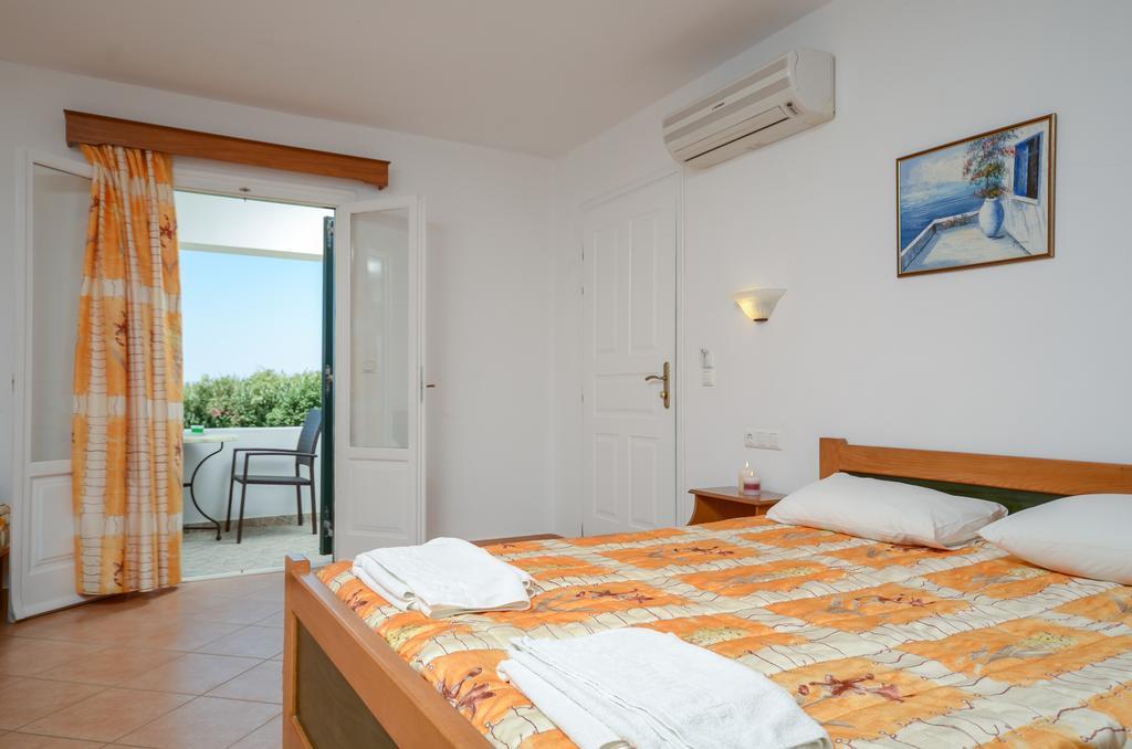 Agnadi Hotel Agia Anna  Exterior foto